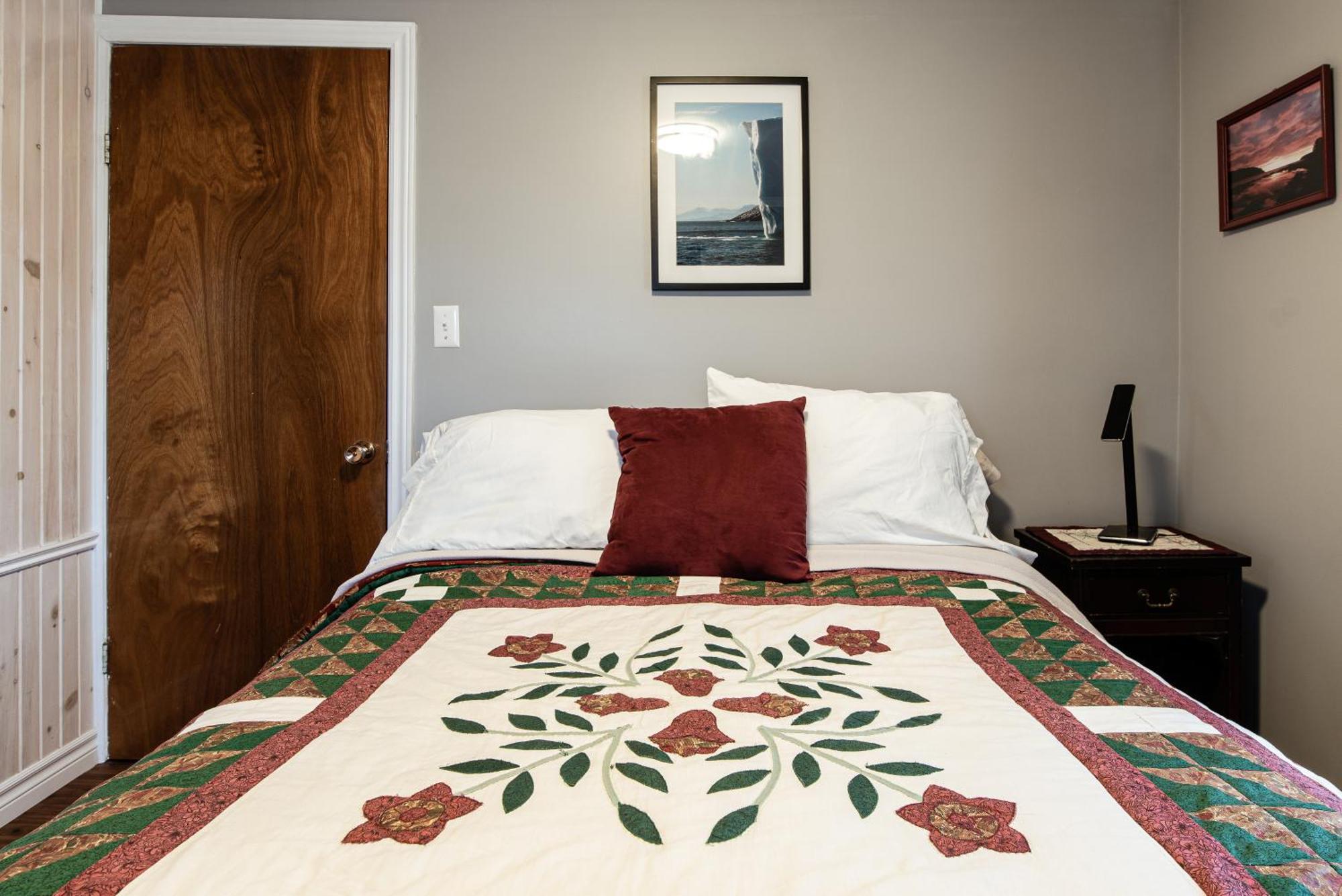 Out East B&B - Norris Point エクステリア 写真